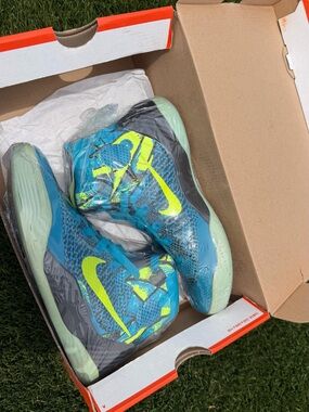 Kobe 9